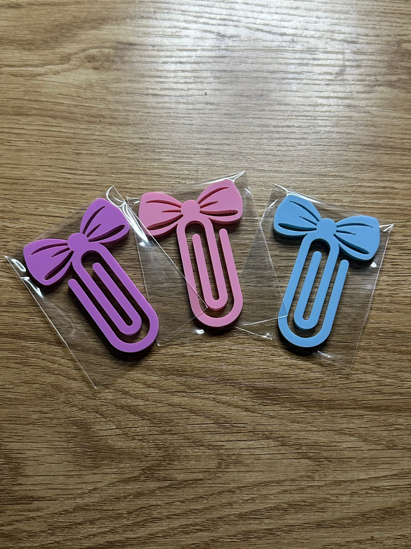 Elegant Acrylic Bookmarks – Where Style Meets Function