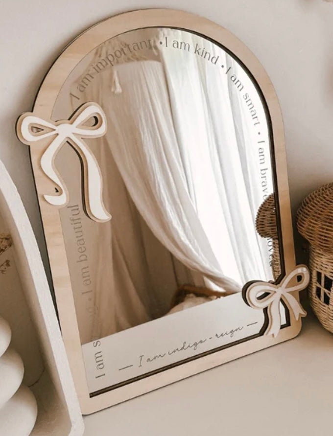 Affirmation Mirror – Daily Confidence.