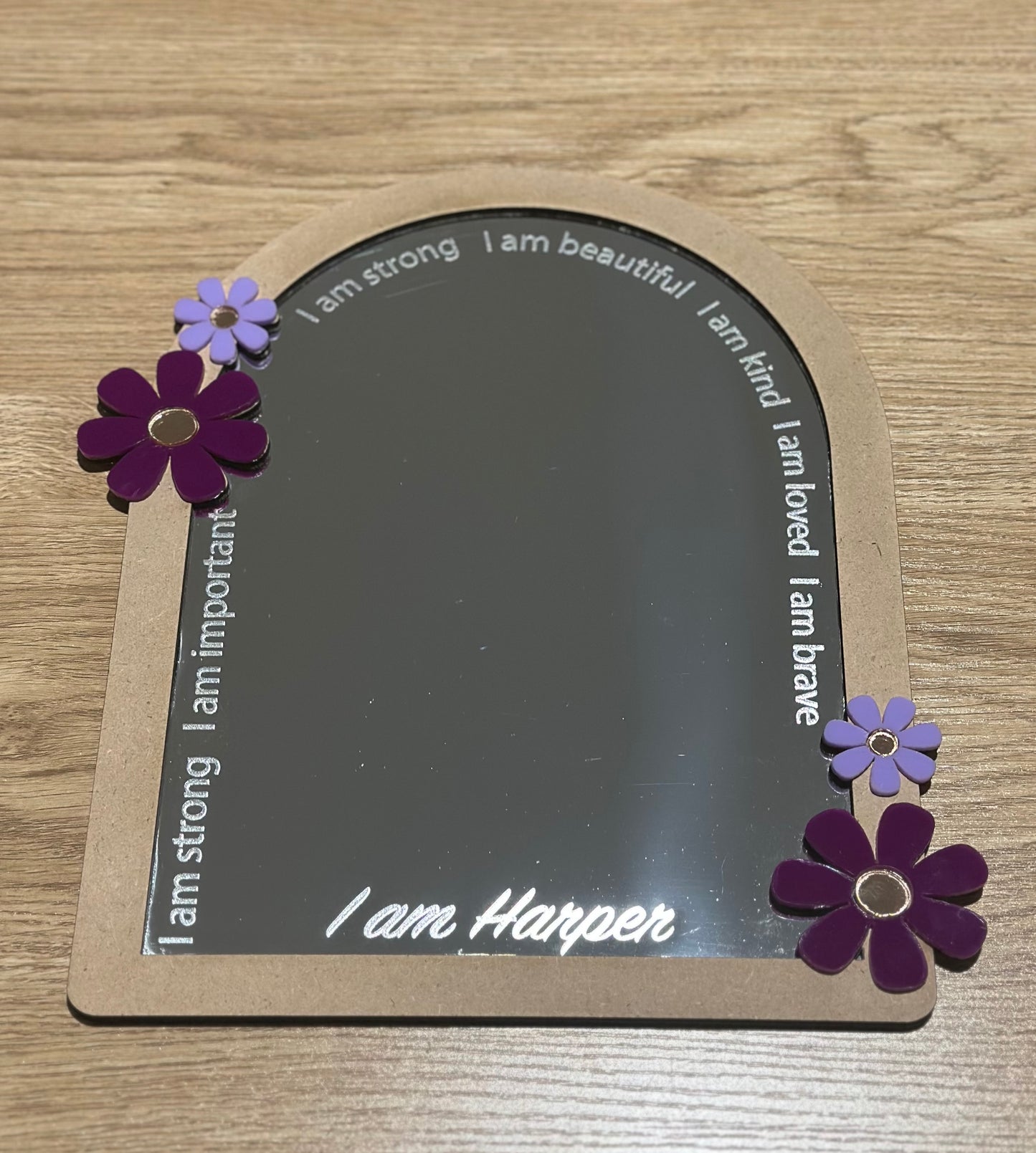 Affirmation Mirror – Daily Confidence.